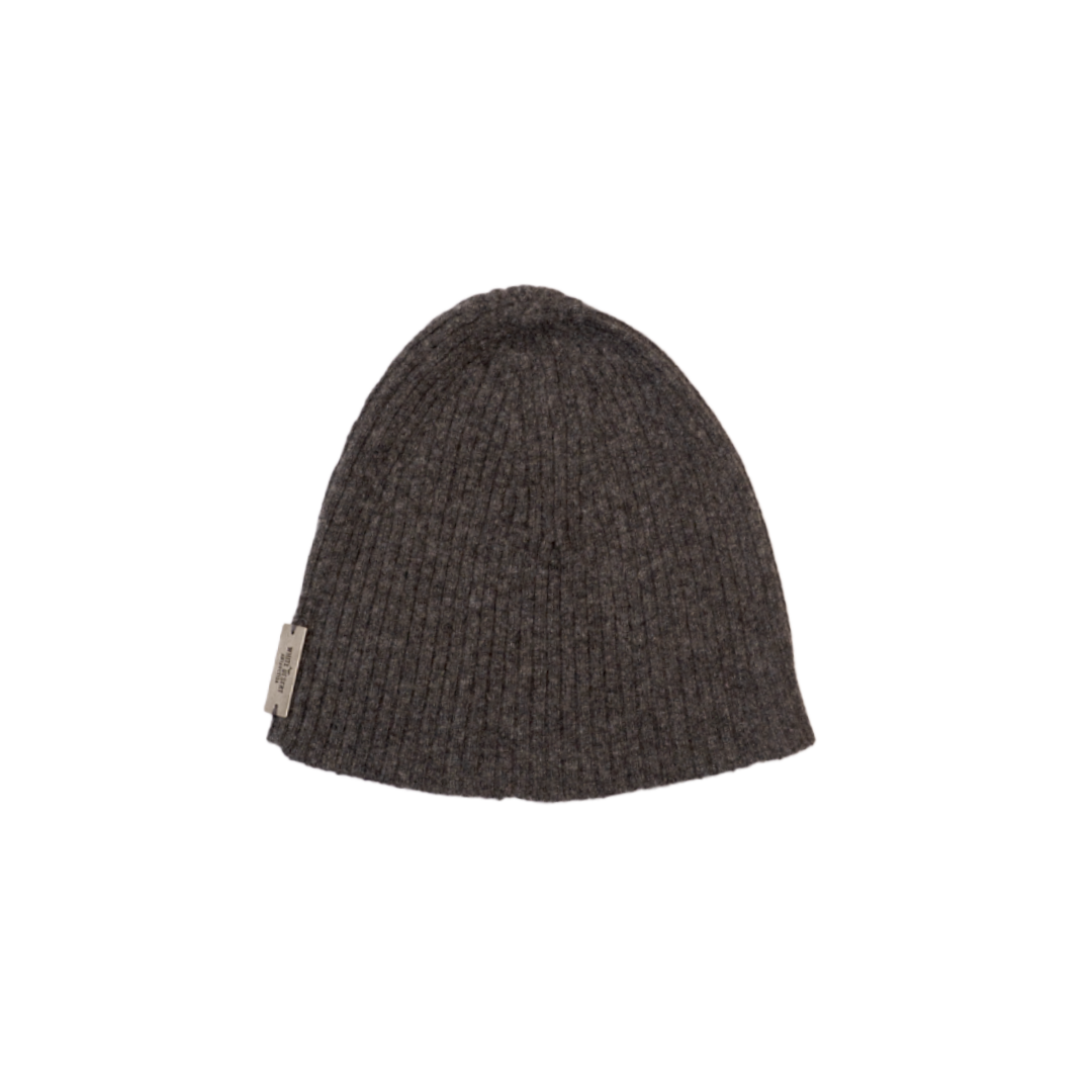 Ribbed Lambs Wool Beanie – Women